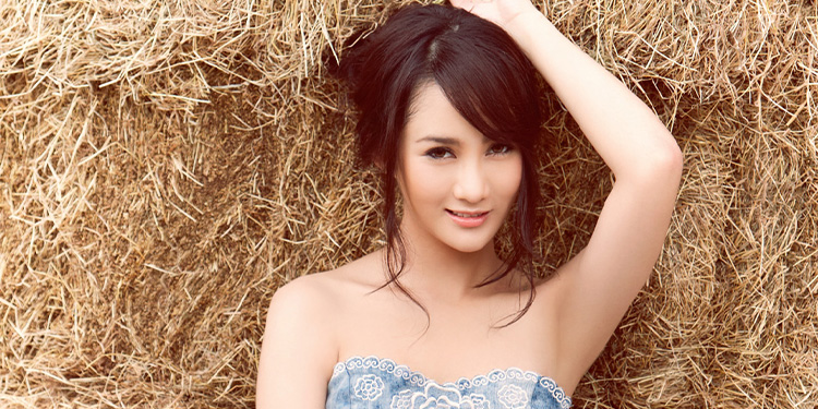 ตาล กัญญา รัตนเพชร์ Issue 70 ธีม เซ็กซี่บนความน่ารัก